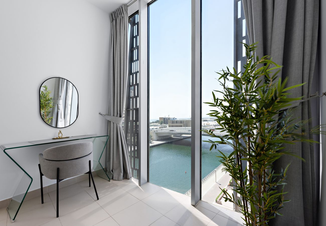 Apartment in Dubai - Studio - Cayan Tower